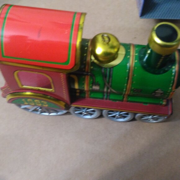 1983 vintage train Hallmark keepsake ornament - Picture 7 of 9